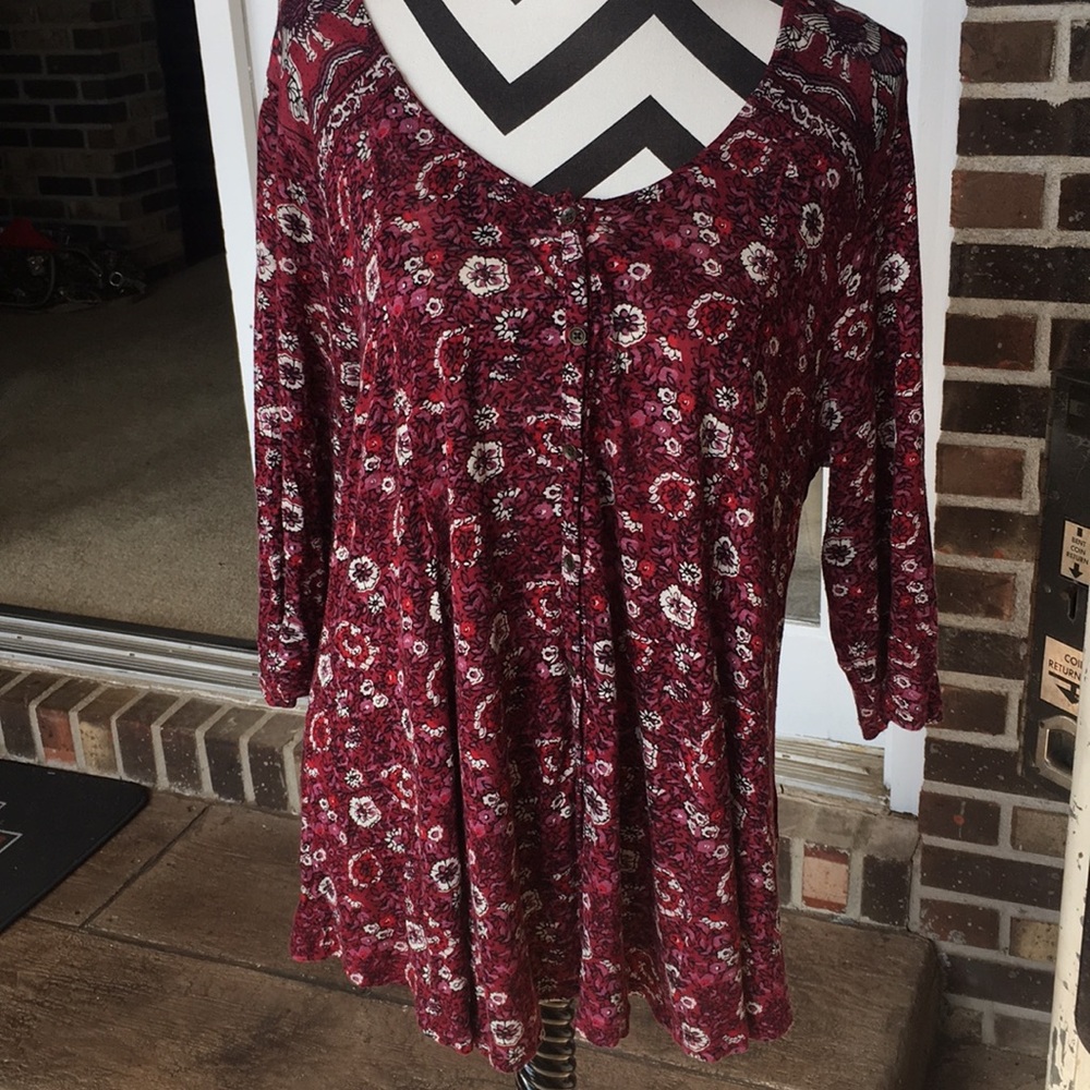 Cute lucky brand top